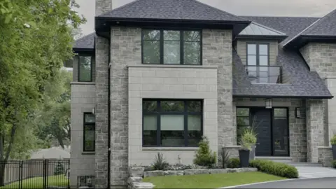 Stone Veneer Vinyl Siding ADORN 3 1/2 In. X 23 1/2 In. Stone Veneer
